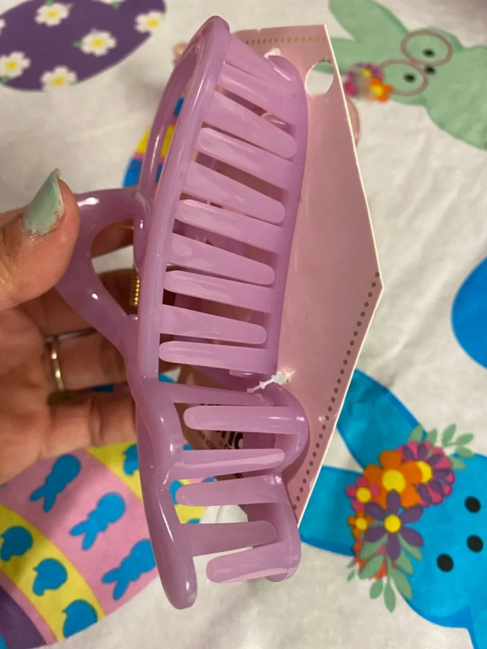 scunci Pastel Lavender and Peach Hair Claw Clips - Picture 4 of 4